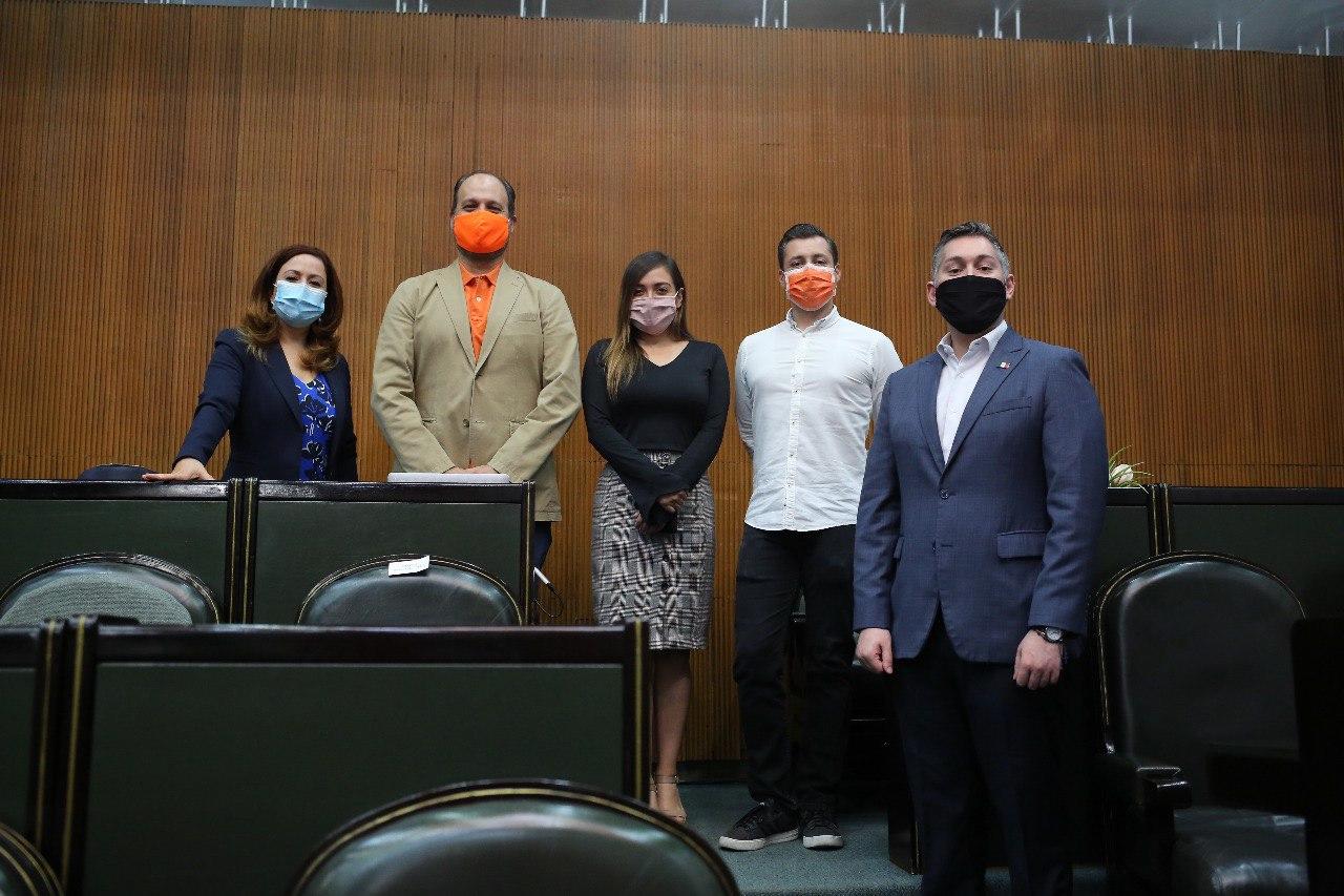 Colosio Riojas lanza exhorto para reconocer a médicos mexicanos