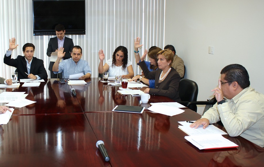 APRUEBAN EN COMISIÓN EXHORTO PARA AJUSTAR TARIFAS DE ENERGÍA ELÉCTRICA