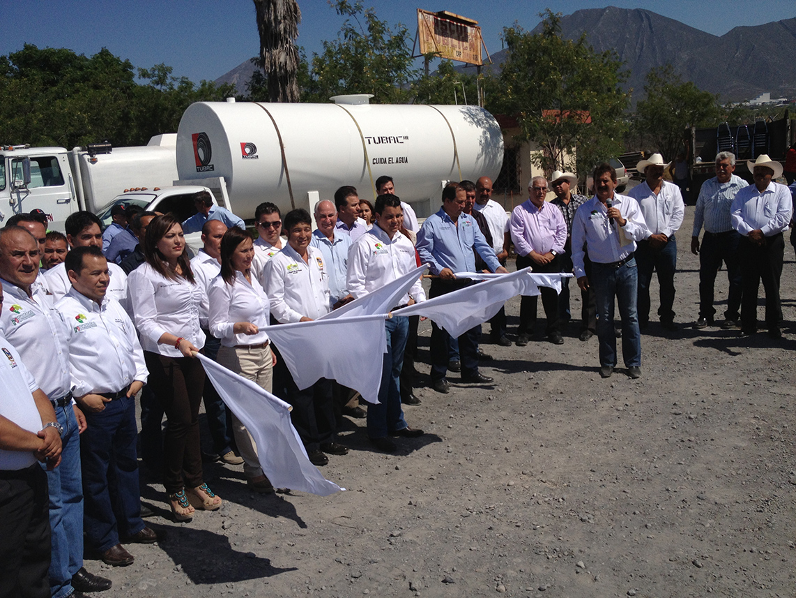 LLEVAN AGUA A MUNICIPIOS DE NUEVO LEÓN LEGISLADORES DEL PRI