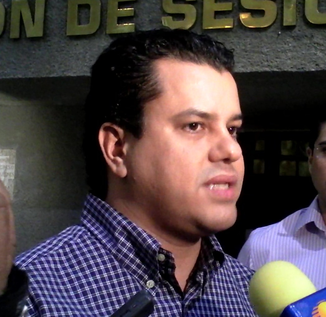 Panistas fueron a México para conciliar intereses: Edgar Romo