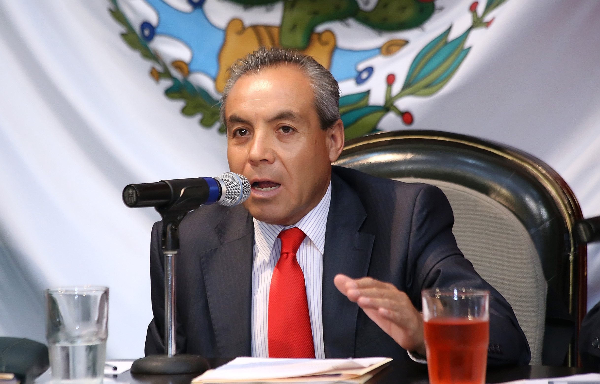 EXIGEN A MARGARITA NO SEA TAPADERA DE LARRAZABAL E INVESTIGUE TRÁFICO DE INFLUENCIAS