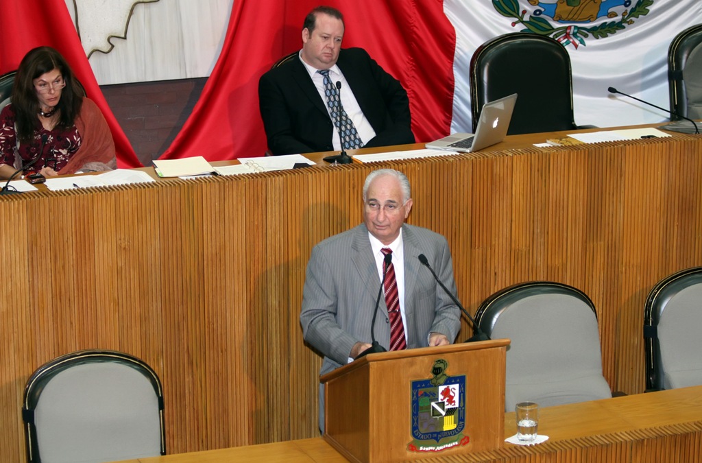 EXHORTAN SE DONEN TERRENOS A LOS CLUBES DE AVISPONES Y PUMAS