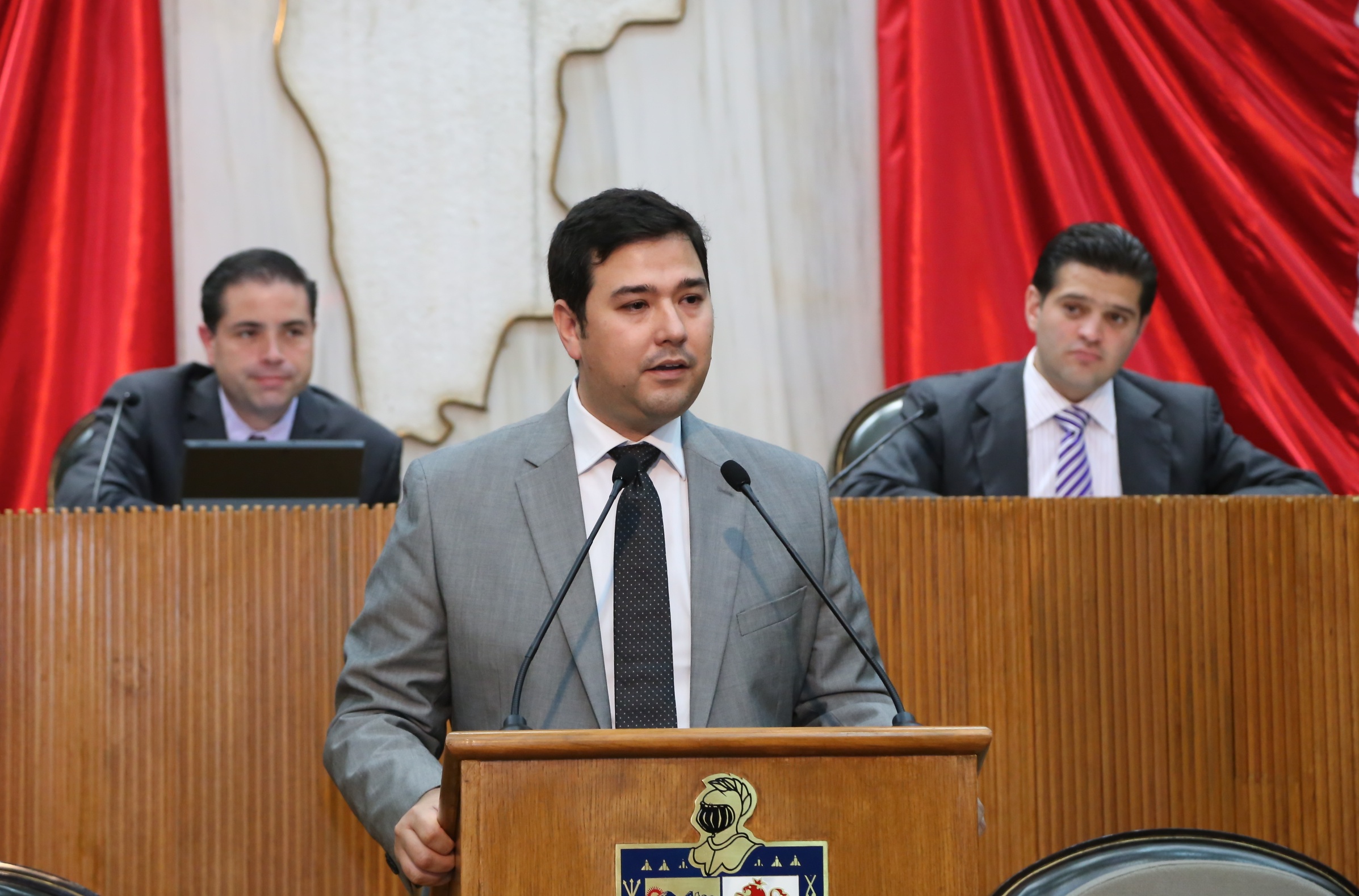 DENUNCIAN A ALCALDE DE SAN NICOLÁS POR SOBRECOSTO Y RETRASO EN OBRA