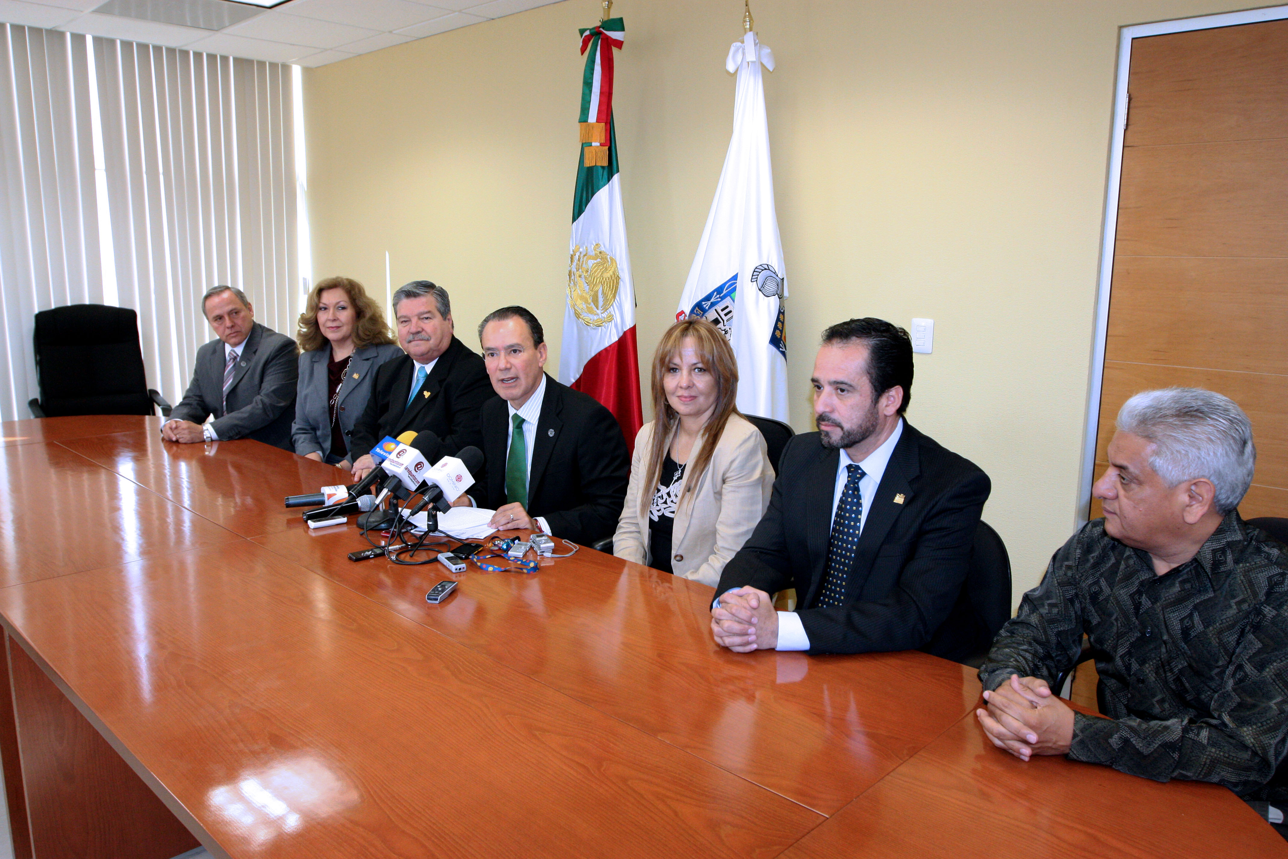 PROCEDERÁN DIPUTADOS A DESIGNAR DIRECTAMENTE A ALCALDE SUSTITUTO DE MONTERREY