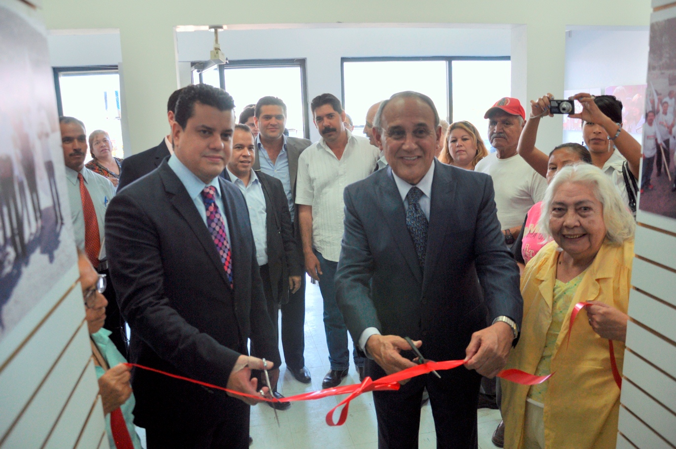 REINAUGURA GUSTAVO CABALLERO COMITÉ DE GESTORÍA EN EL DISTRITO 1