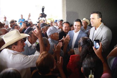 CREARÁN COMISIÓN ESPECIAL PARA APOYAR A EX BRACEROS