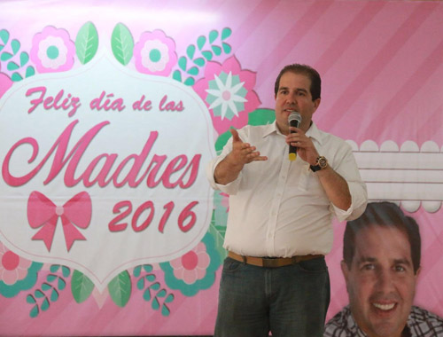 CELEBRAN A MAMÁS DEL DISTRITO 14 DE GUADALUPE