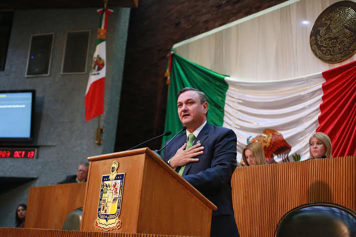 PIDEN NO DEJAR SIN AGUINALDO A BURÓCRATAS