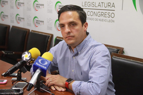 FALTA DE CABILDEO PUEDE PELIGRAR APROBACIÓN PARA REESTRUCTURA DE DEUDA: MARCO GONZÁLEZ