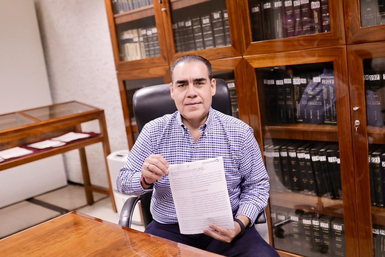 CONMINA HERIBERTO TREVIÑO A ATENDER DEMANDAS LABORALES Y DE ABASTO EN EL IMSS
