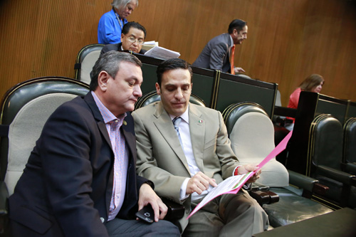 BUSCARA LEY IMPEDIR DOBLES SUELDOS DE FUNCIONARIOS PÚBLICOS