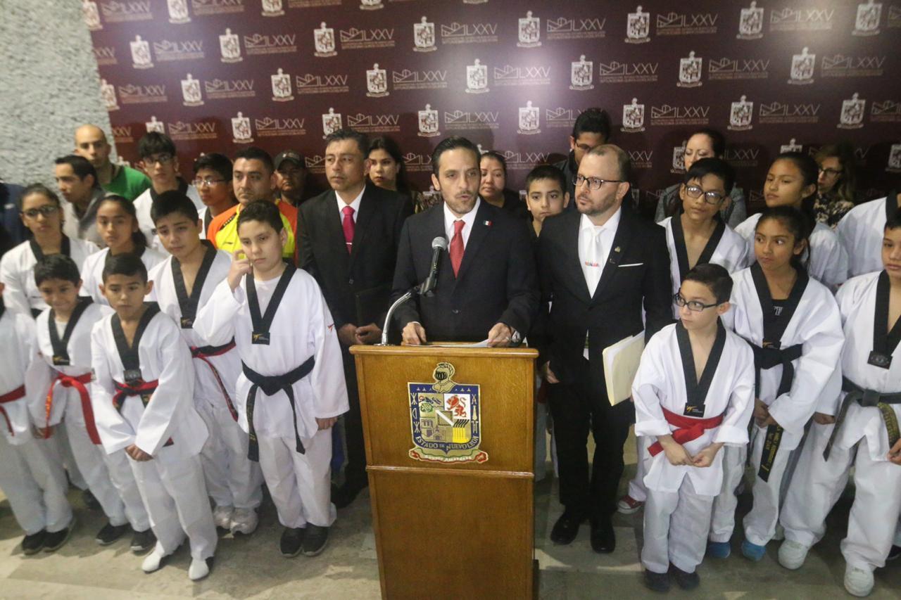 DENUNCIA MARCO GONZÁLEZ FRAUDE  Y ABUSO CONTRA 100 NIÑOS DE NUEVO LEÓN