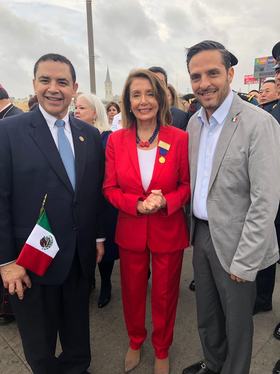 SE REÚNE MARCO GONZÁLEZ CON NANCY PELOSI
