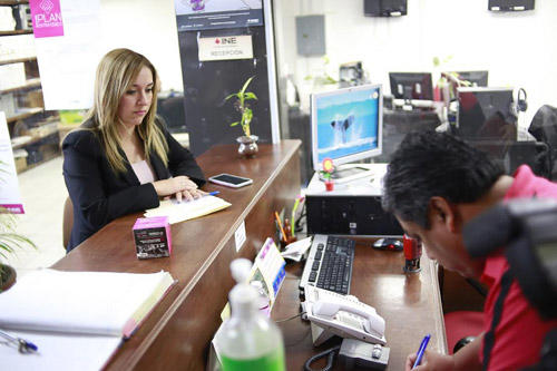 PRESENTAN DENUNCIA ANTE INE POR ACTOS ANTICIPADOS DE CAMPAÑA DEL GOBERNADOR