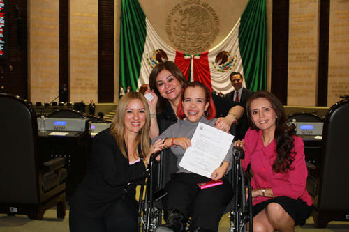 PRESENTAN EN CONGRESO DE LA UNIÓN Y SENADO INCLUSIÓN DE TÉRMINO TALLA PEQUEÑA EN LEY DE DISCAPACIDAD