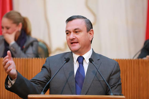 PIDEN AL ESTADO ACCIONES PARA ATRAER INVERSIONES Y EVITAR FUGA DE CAPITALES