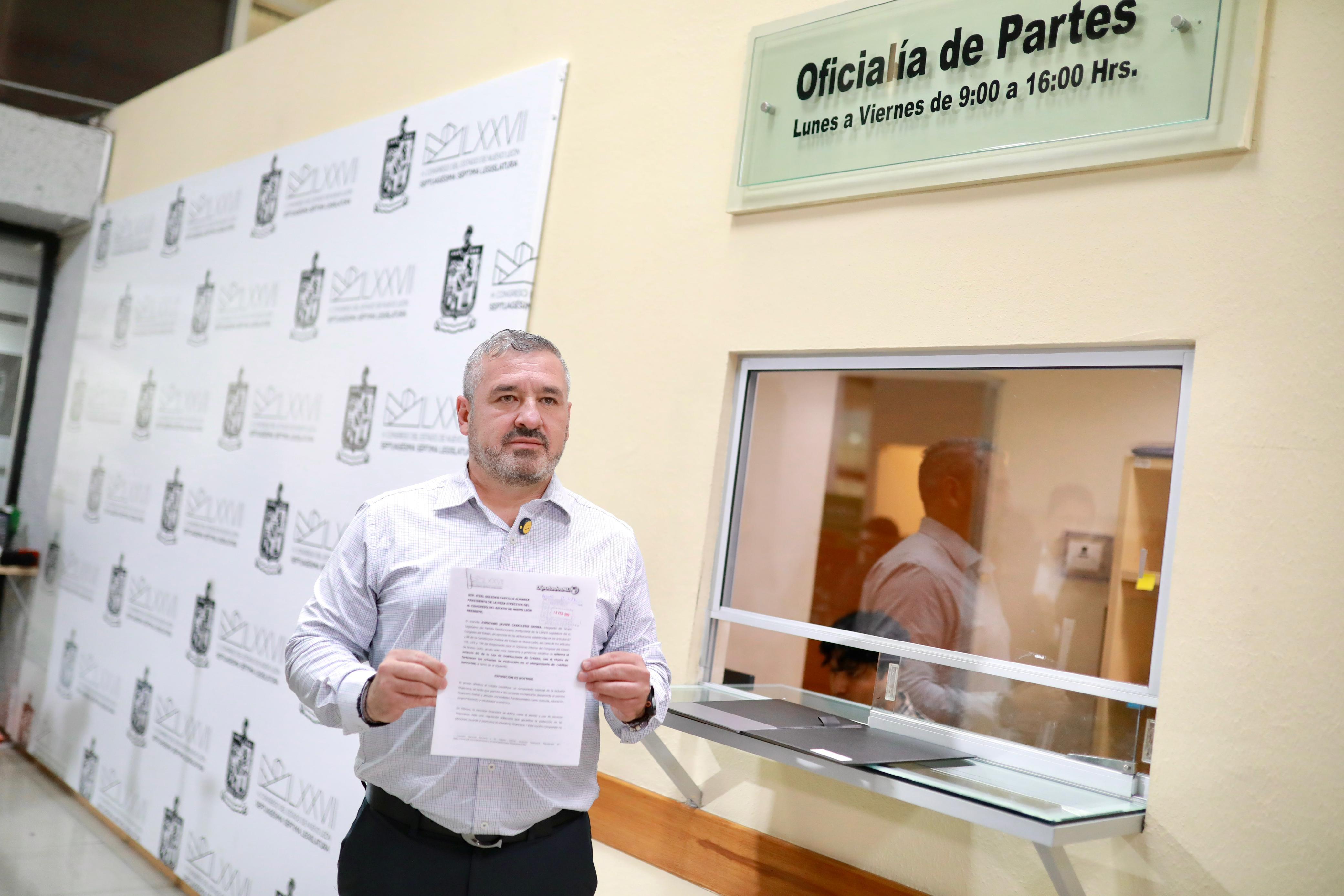 ABOGA JAVIER CABALLERO PARA QUE ELEMENTOS DE AUXILIO ACCEDAN A CRÉDITOS BANCARIOS 