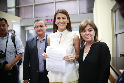 SOLICITA ROSALVA LLANES MODIFICAR REGLAMENTO INTERNO PARA AGILIZAR TRABAJO LEGISLATIVO