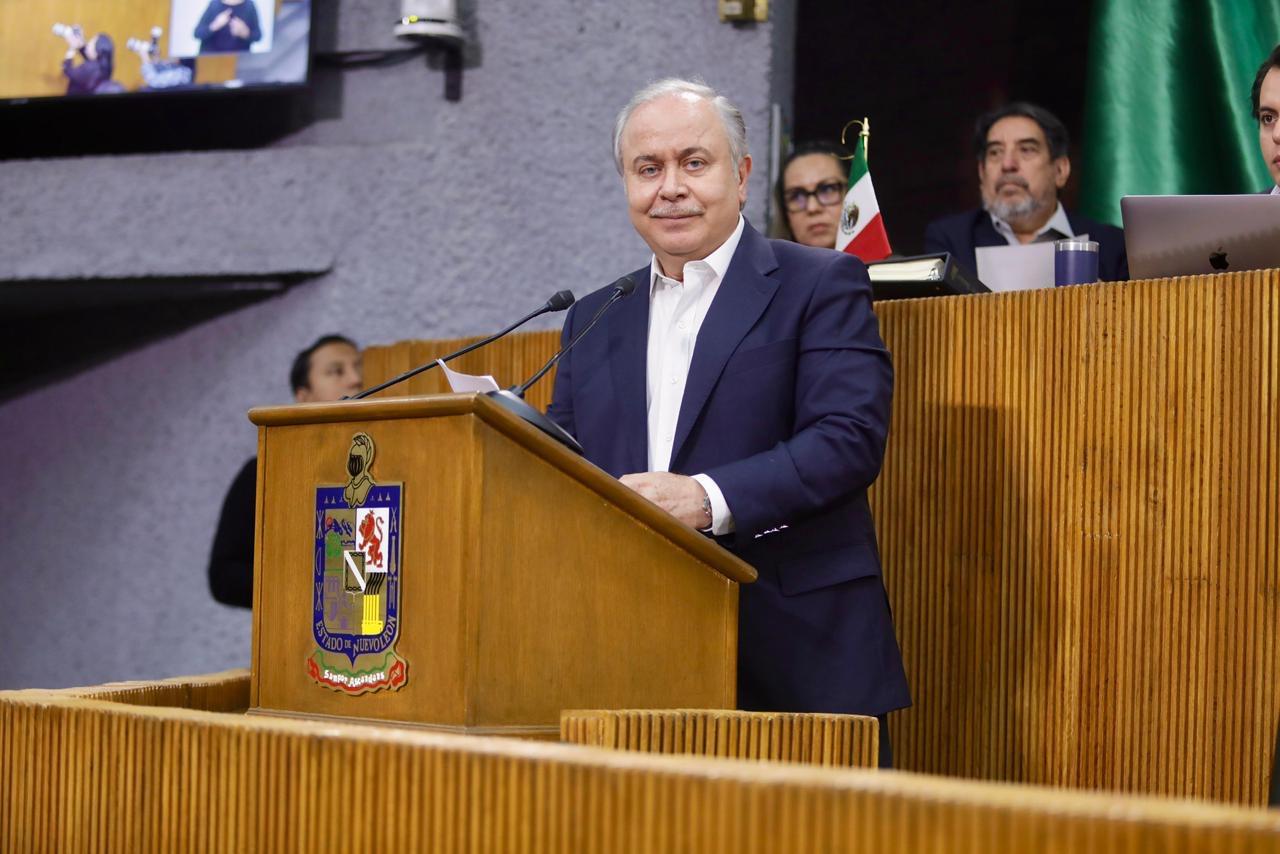 URGE CONGRESO A PARQUE FUNDIDORA DAR MANTENIMIENTO A MACROPLAZA  