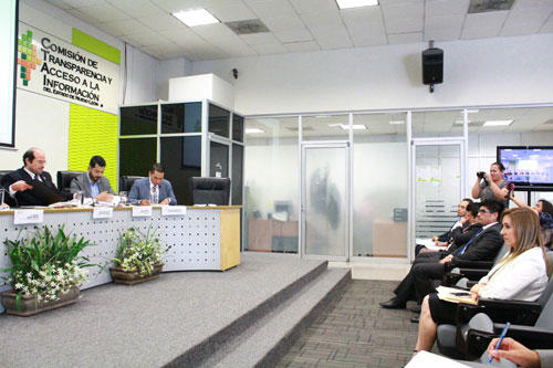 REVOCA CTAINL RESERVA DE INFORMACIÓN SOBRE CONCESIONES CANCELADAS DE TAXIS