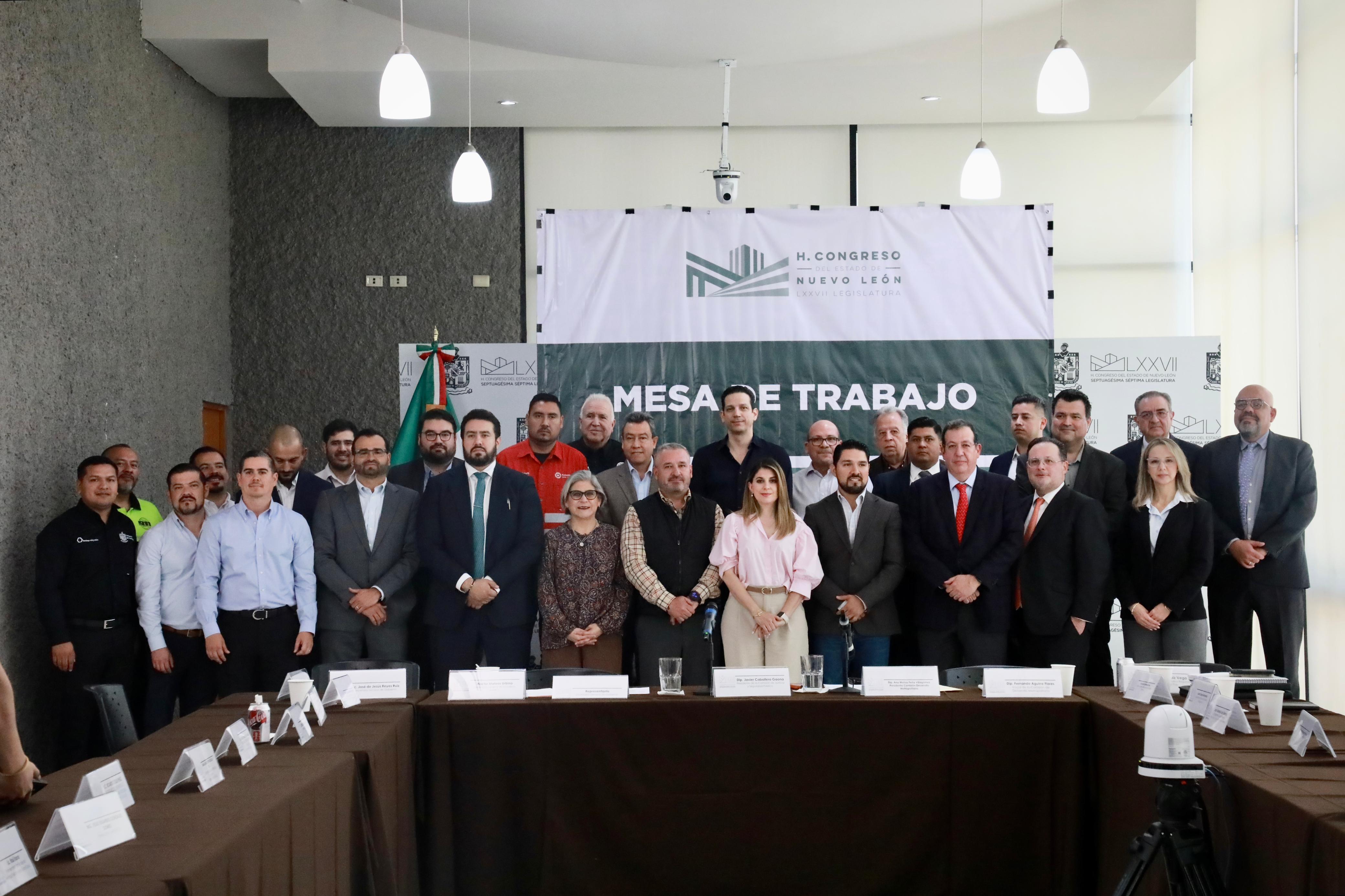 REALIZAN COMISIONES MESA DE TRABAJO SOBREE CABLEADO EN DESUSO 