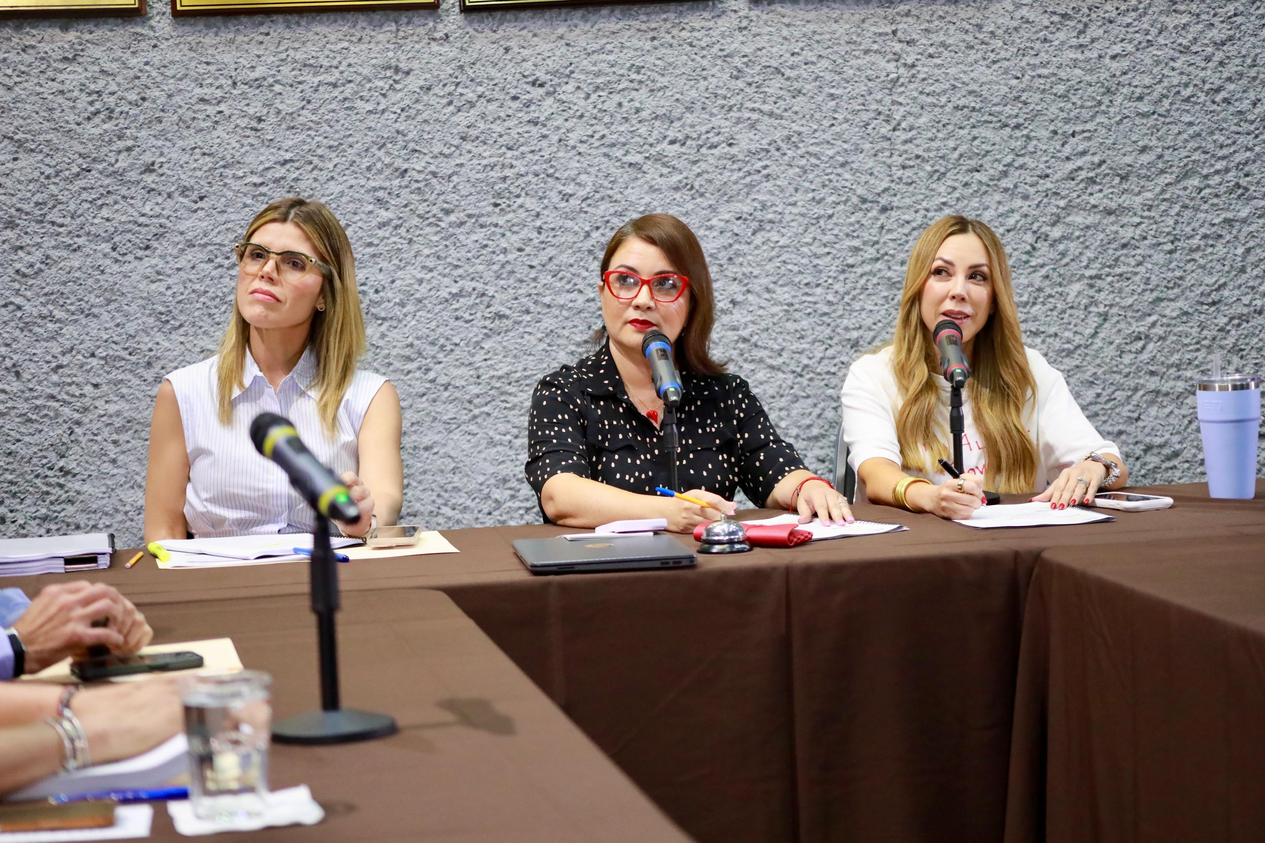 REANUDAN JUICIOS POLÍTICOS CONTRA EL GOBERNADOR SAMUEL GARCÍA 