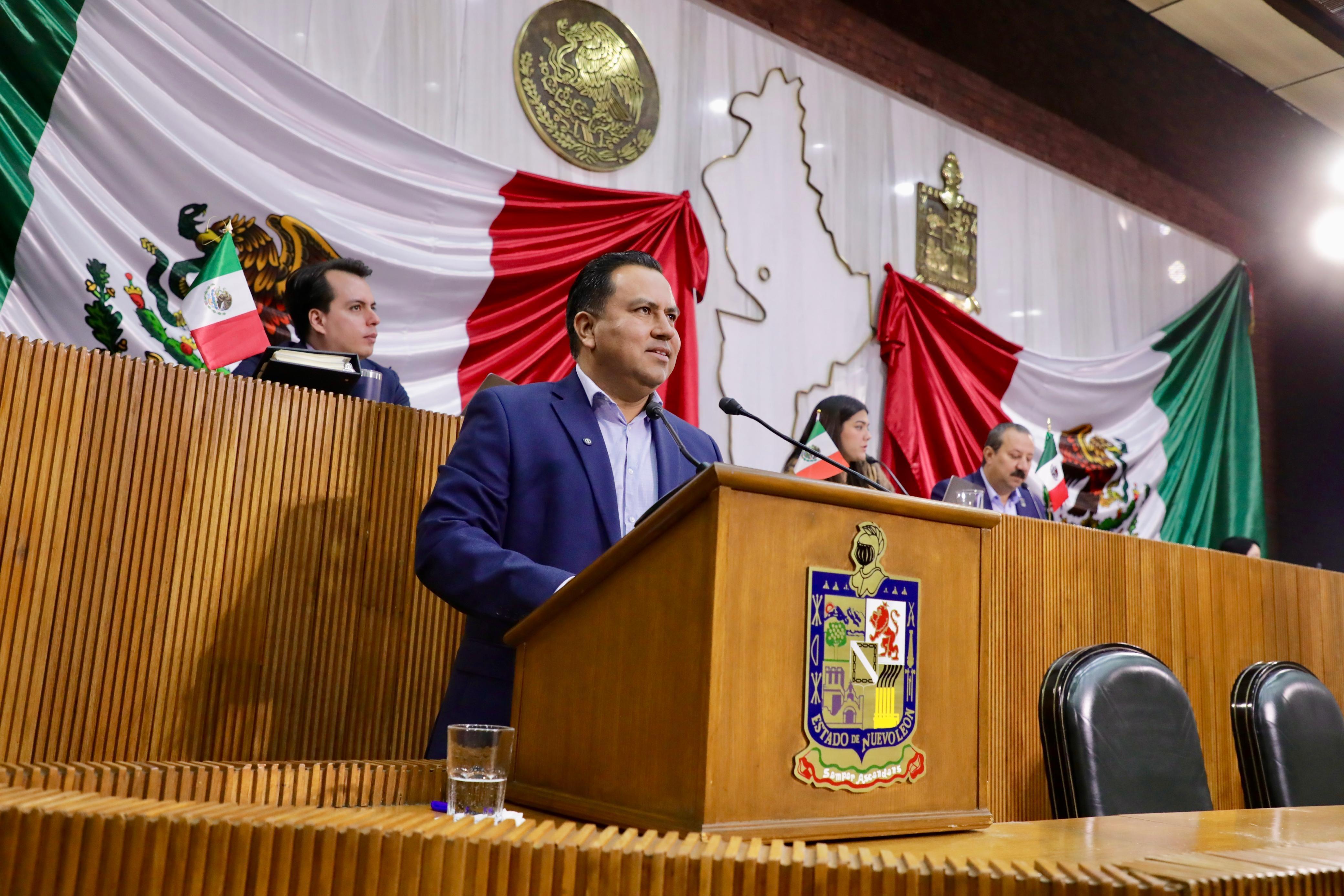 BUSCA JOSÉ MANUEL VALDEZ PARTIDA PRESUPUESTAL PARA ARREGLAR ALUMBRADO EN ESCUELAS Y ESPACIOS PÚBLICOS 