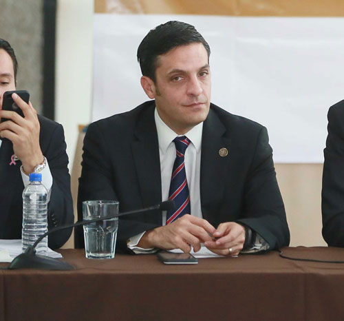 ESPERAN QUE ANUNCIO DE CASOS  DE CORRUPCIÓN NO SEA CORTINA DE HUMO