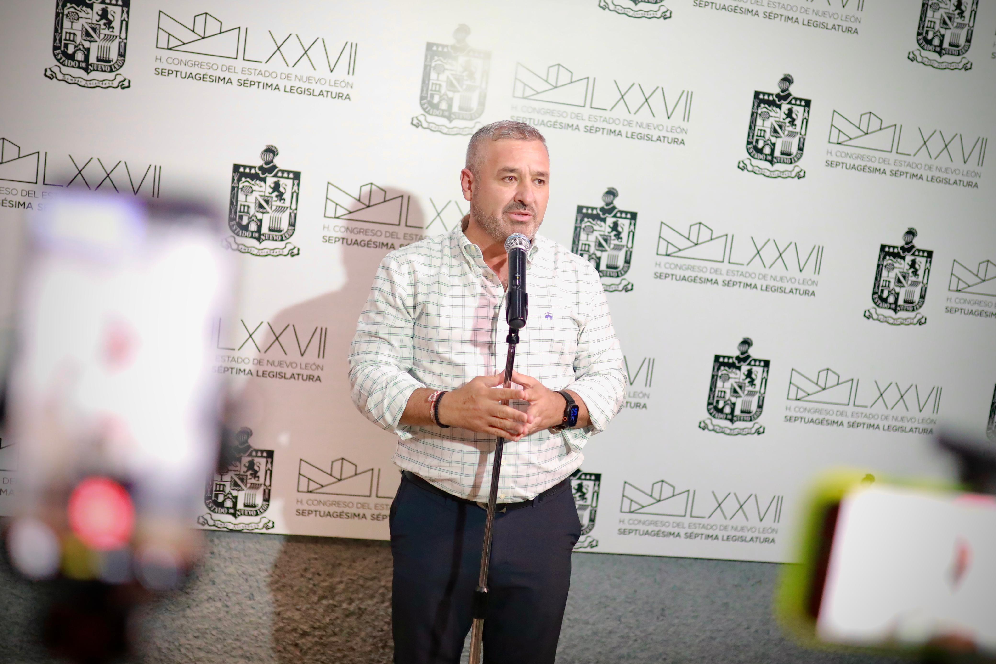 AVALA CONGRESO PROTEGER A VIGILANTES DE COLONIAS CONTRA AGRESIONES Y FORTALECER SU CAPACITACIÓN 