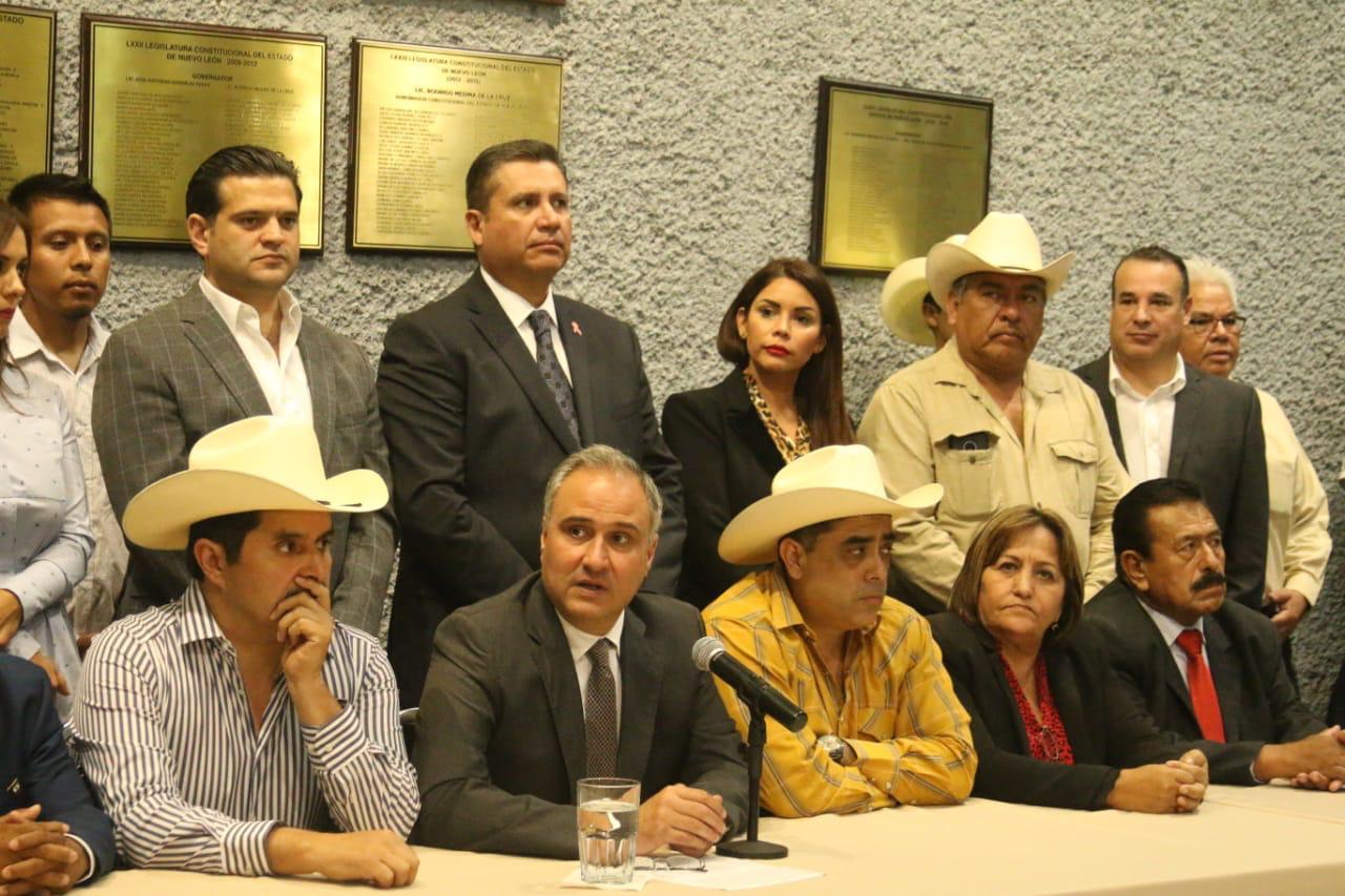 ADVIERTEN PRI Y PRODUCTORES QUE CAMPO DE NL ESTÁ EN RIESGO DE QUIEBRA