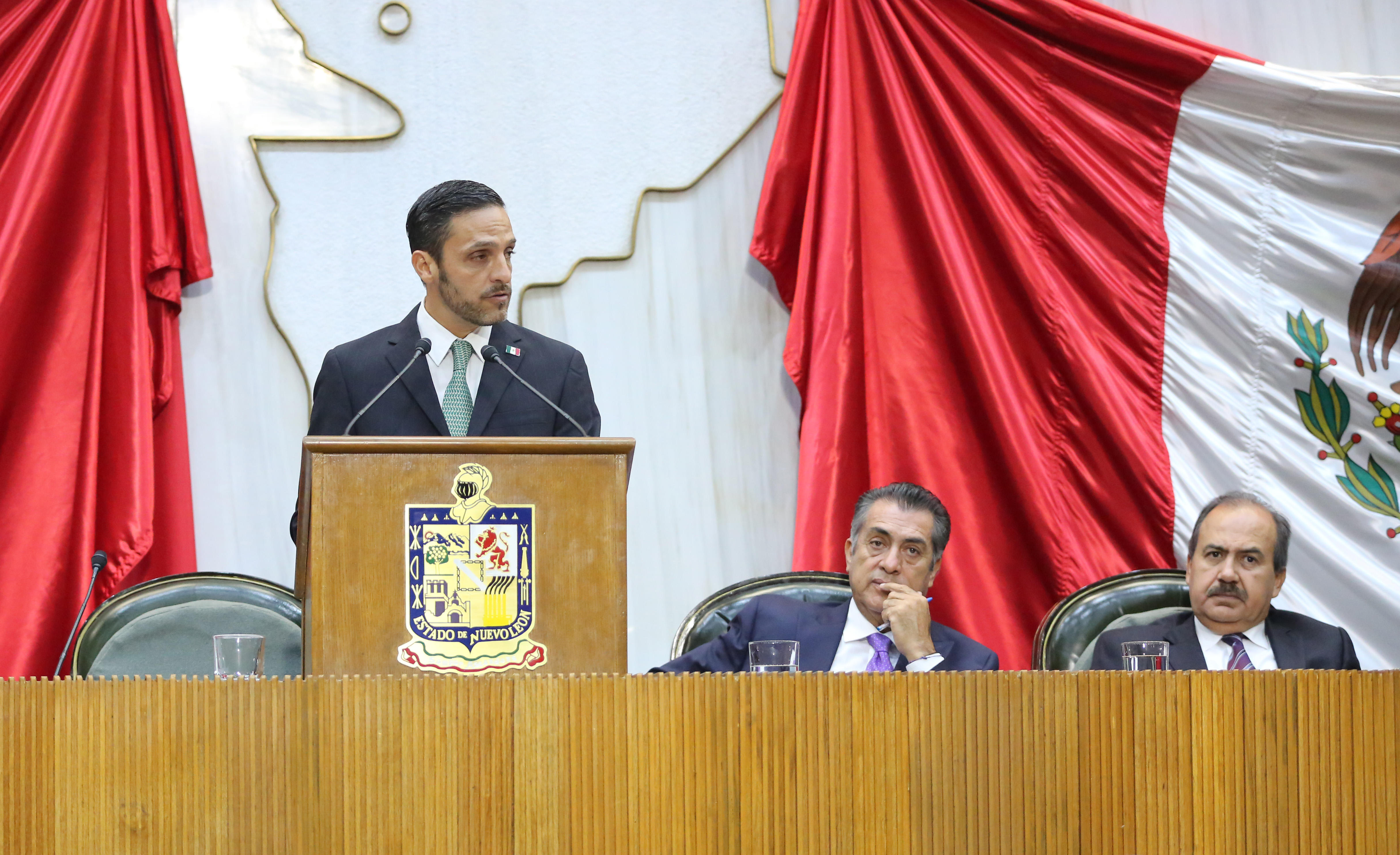 PRESENTA MARCO PRIMER INFORME DE CONGRESO