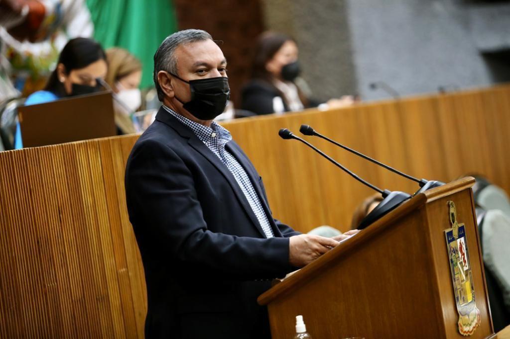 PIDE HÉCTOR GARCÍA ANALIZAR SITUACIÓN LABORAL DE TRABAJADORES DESPEDIDOS EN SAN PEDRO.