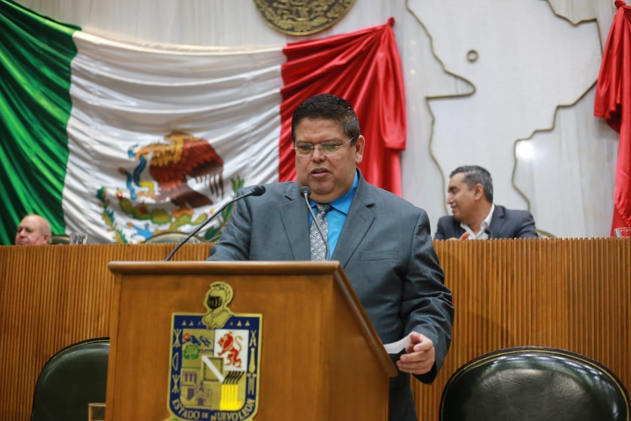 DENUNCIA PRI VIOLACIONES A LA LEY DE TABACO; SOLICITA INFORME A SECRETARIO DE SALUD