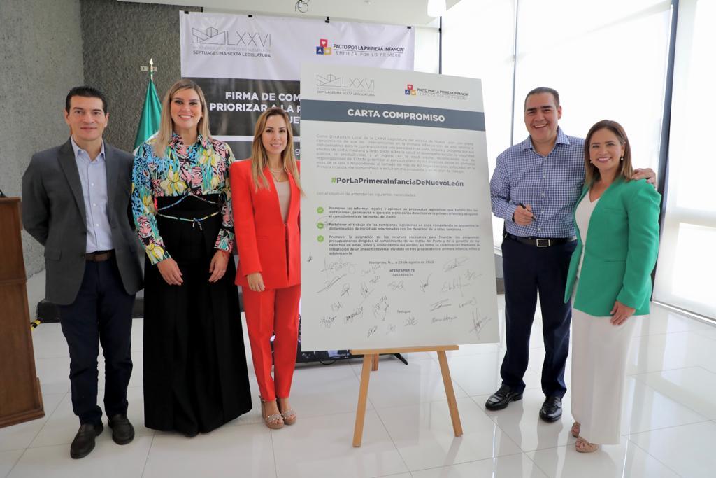 FIRMA CONGRESO CARTA COMPROMISO POR LA PRIMERA INFANCIA