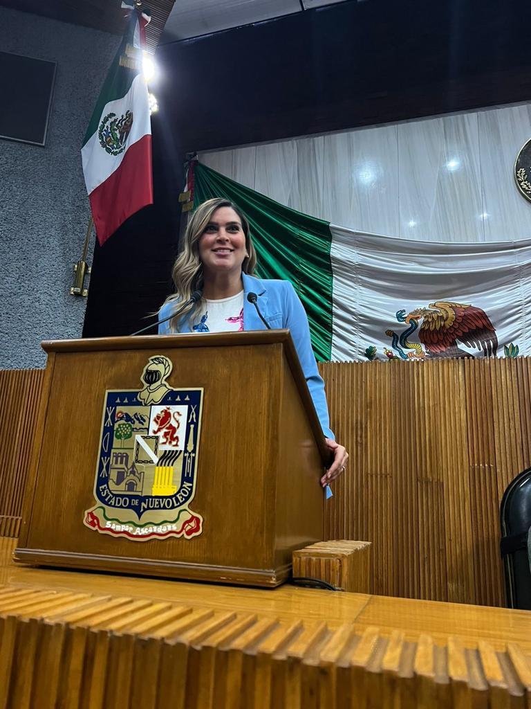 APRUEBAN ILUMINAR DE AZUL EL CONGRESO POR EL DÍA MUNDIAL DE LA DIABETES