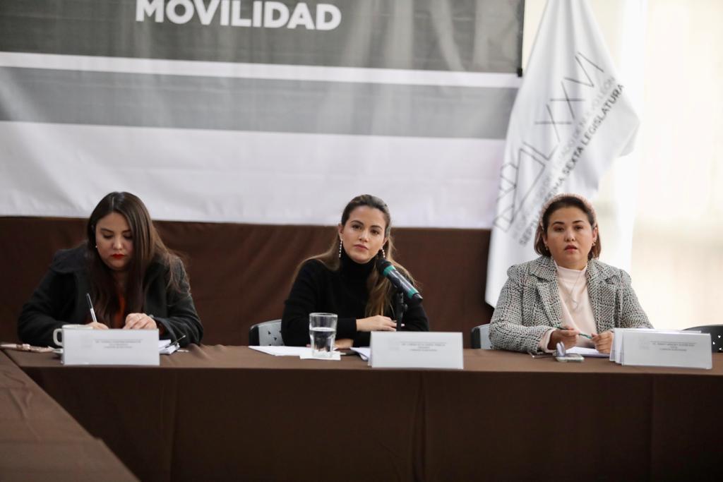 REALIZA LORENA DE LA GARZA MESA DE TRABAJO PARA ARMONIZAR LEY DE MOVILIDAD