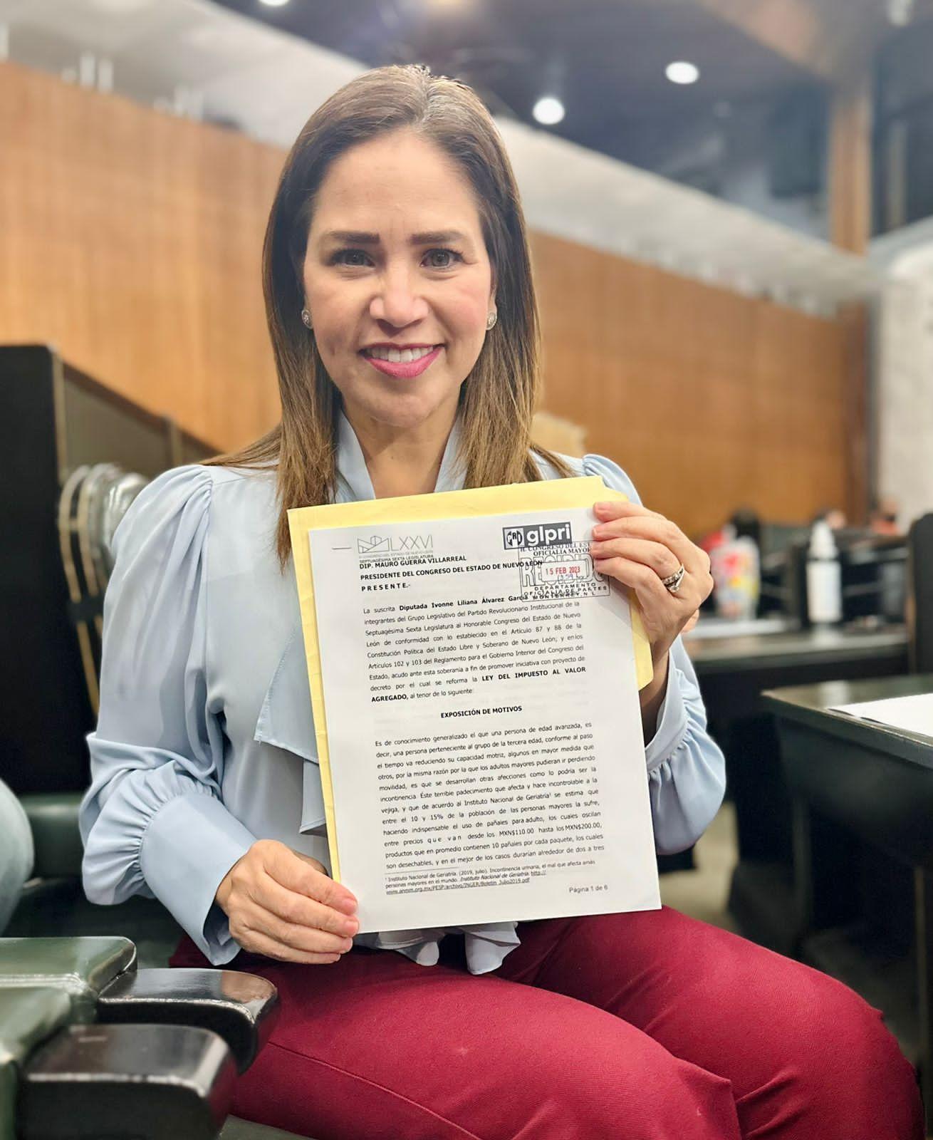 PIDE IVONNE ÁLVAREZ QUITAR IVA A PAÑALES