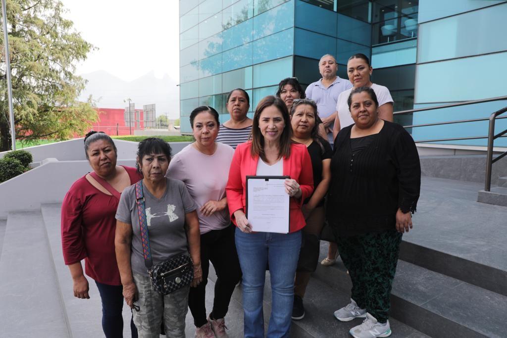 INTERPONE IVONNE ÁLVAREZ DENUNCIA POR QUEMA DE DESECHOS EN RÍO PESQUERÍA