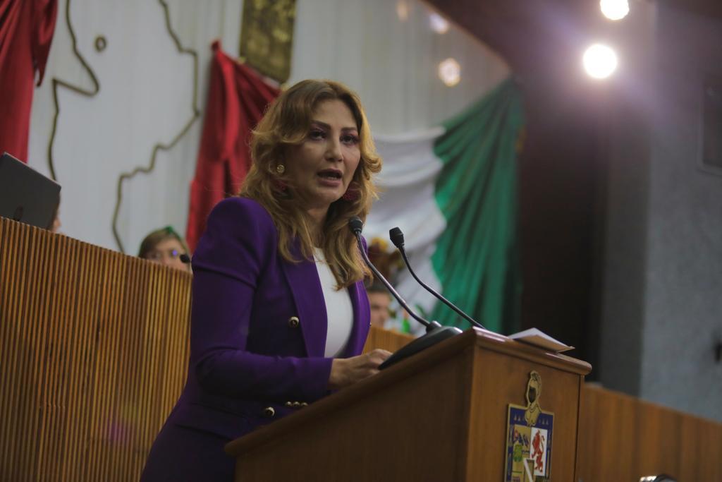 PIDE PRI TRABAJAR EN PRO DE LOS DERECHOS DE LAS PERSONAS CON PROBLEMAS AUDITIVOS