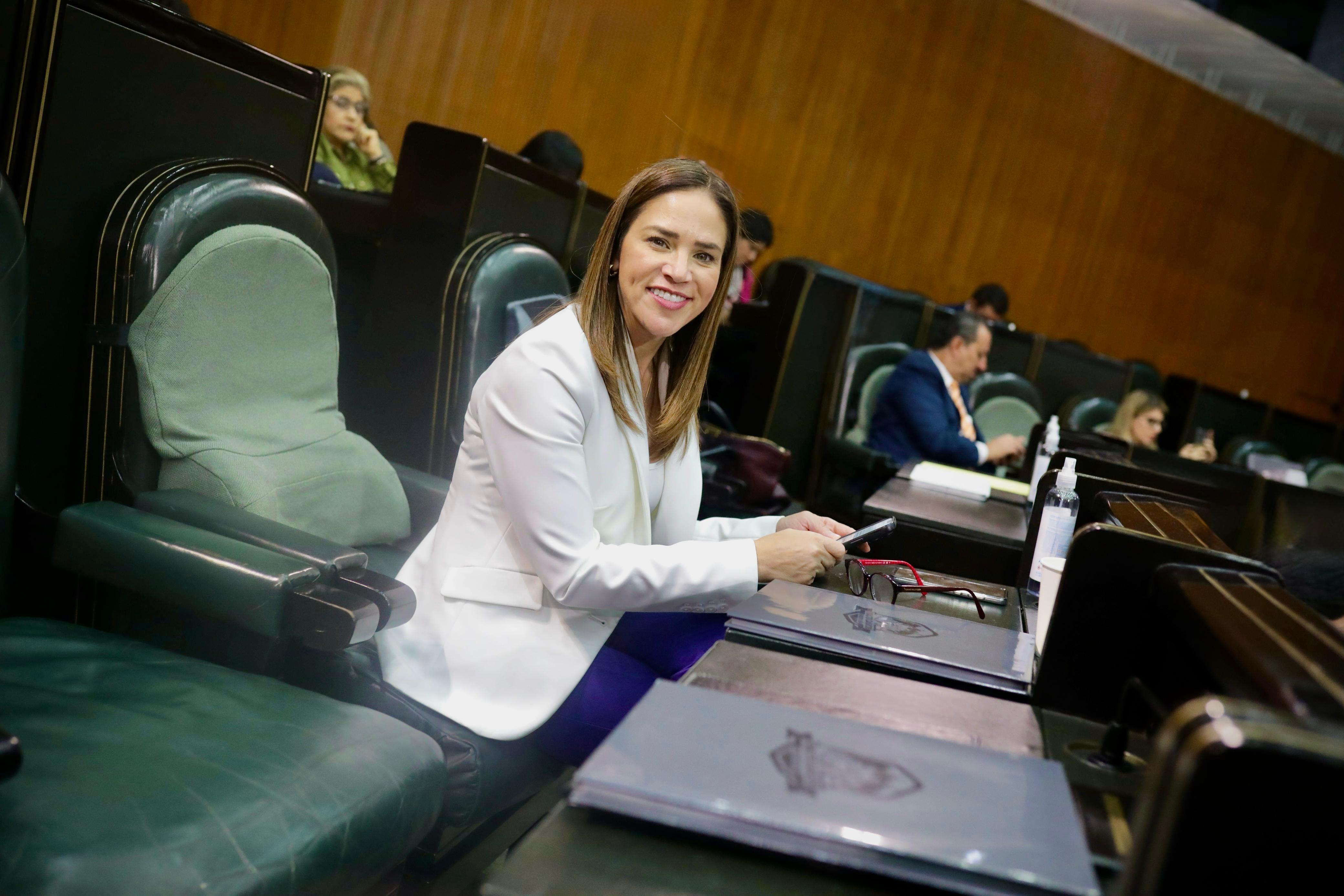 PLANTEA IVONNE ÁLVAREZ REFORMA PARA QUE DUEÑOS DE BALDÍOS CUMPLAN CON LIMPIEZA 