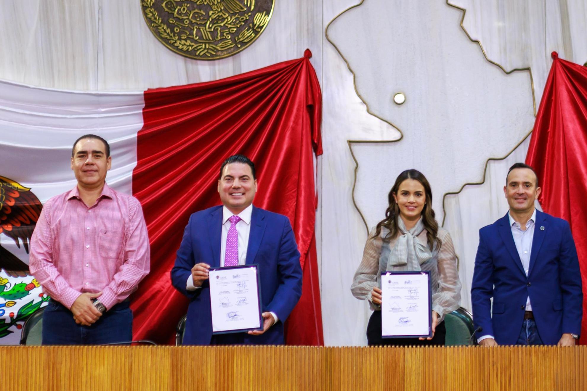 EL CONGRESO DE NUEVO LEÓN APUESTA POR LA PROFESIONALIZACIÓN PARA SERVIR MEJOR A LOS CIUDADANOS: LORENA DE LA GARZA