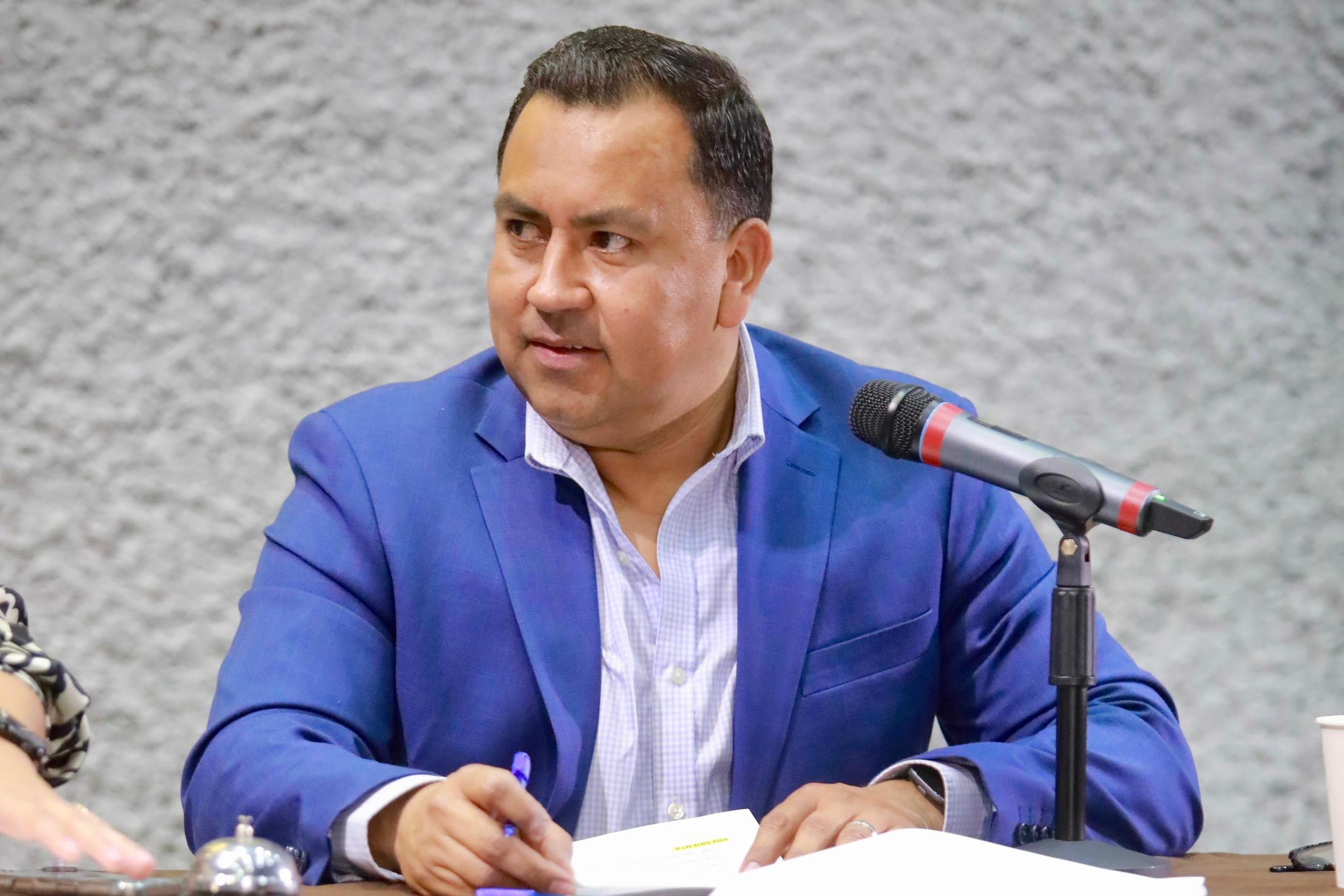 PLANTEA JOSÉ MANUEL VALDEZ CAPACITAR EN DERECHOS HUMANOS A SERVIDORES PÚBLICOS 