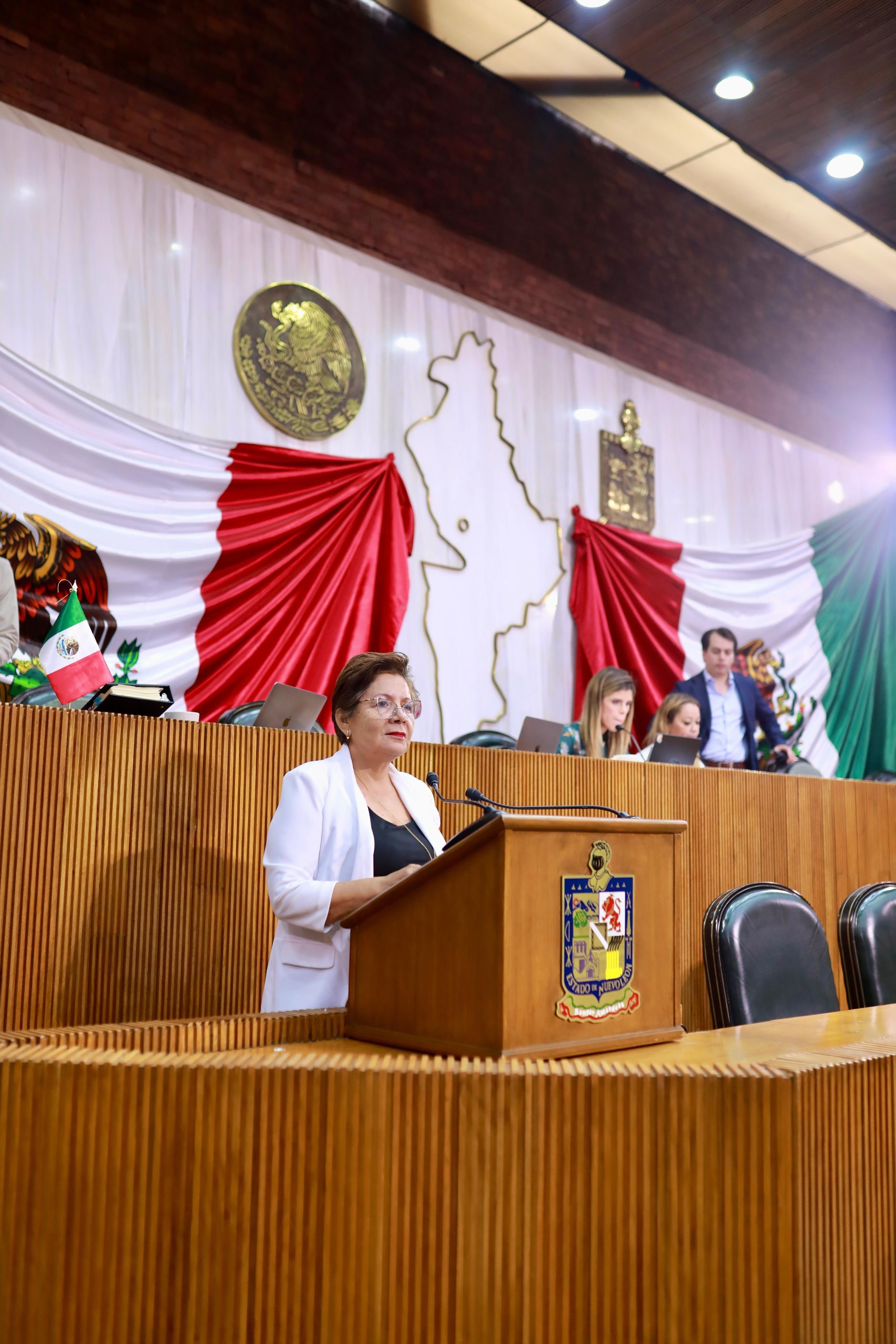 ABOGA ELSA ESCIBEDO POR JUBILACIÓN JUSTA A MAESTROS FEDERALIZADOS