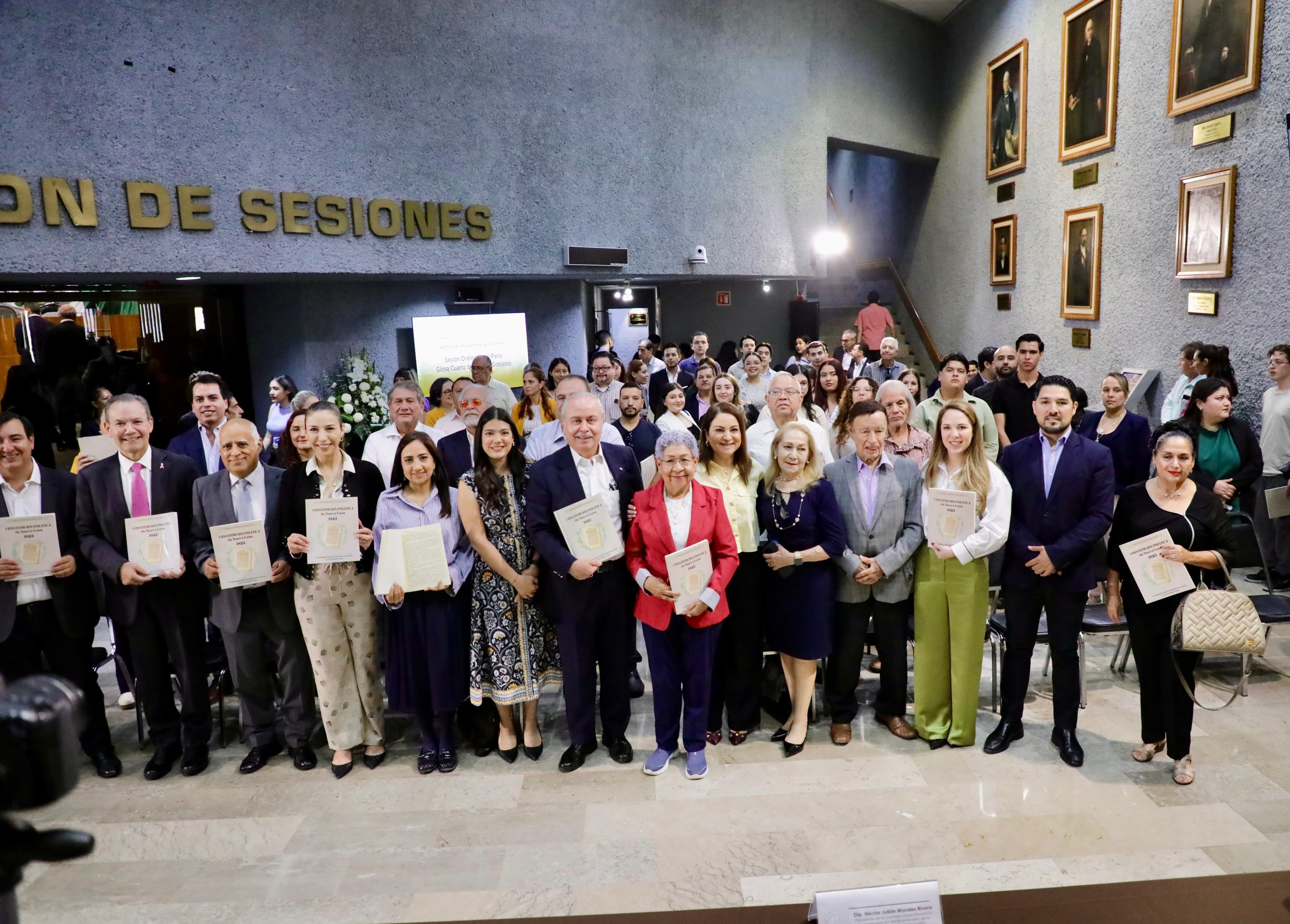 PRESENTA CONGRESO EDICIÓN FACSIMILAR DE LA CONSTITUCIÓN DE NUEVO LEÓN DE 1825