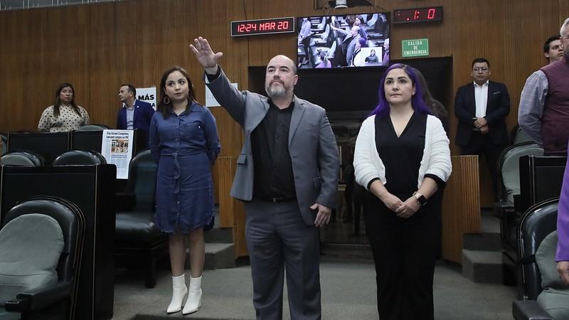 RINDE PROTESTA JOSÉ ALFREDO PÉREZ BERNAL COMO DIPUTADO