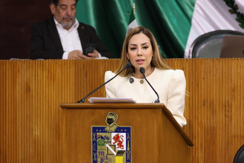 PIDE PERLA VILLARREAL ASIGNAR DOCENTE QUE HABLE LENGUAS INDÍGENAS EN ESCUELA CUAUHTÉMOC