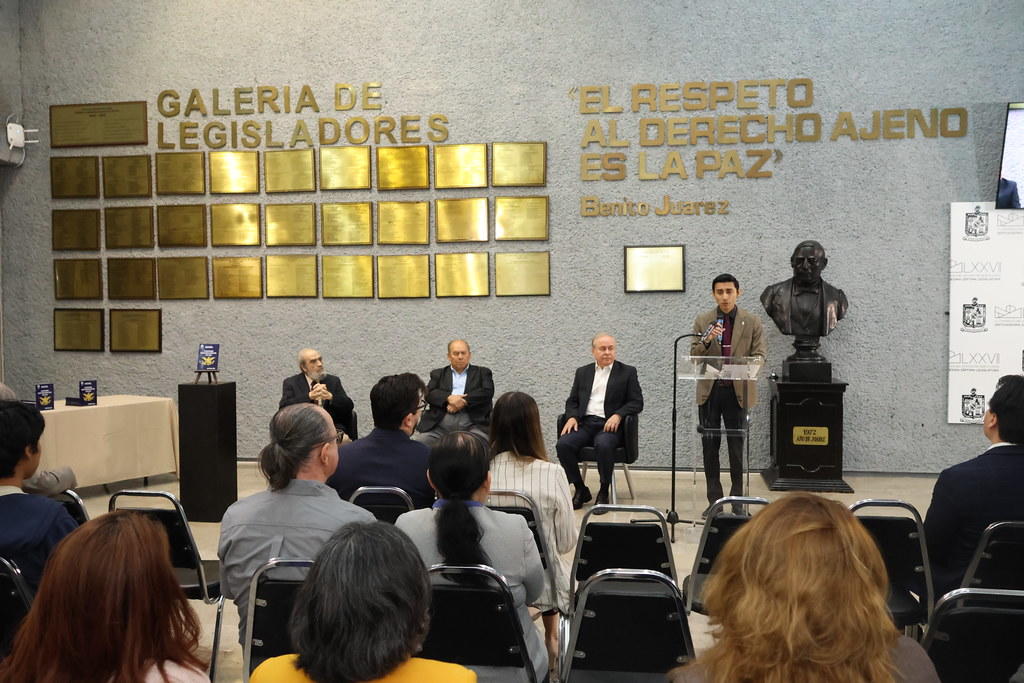 PRESENTA CONGRESO LIBRO LA BICENTENARIA CONSTITUCIÓN DE NUEVO LEÓN 1825-2025