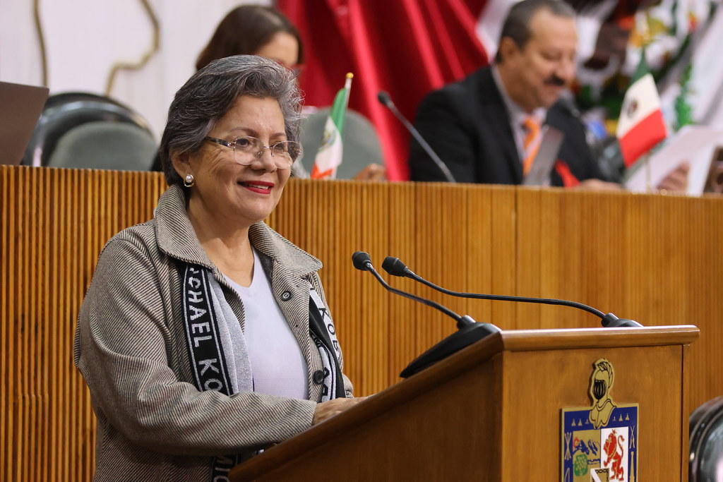 BUSCA ELSA ESCOBEDO LA INCLUSIÓN EDUCATIVA DE NIÑAS Y ADOLESCENTES EN SITUACIÓN DE MATERNIDAD TEMPRANA