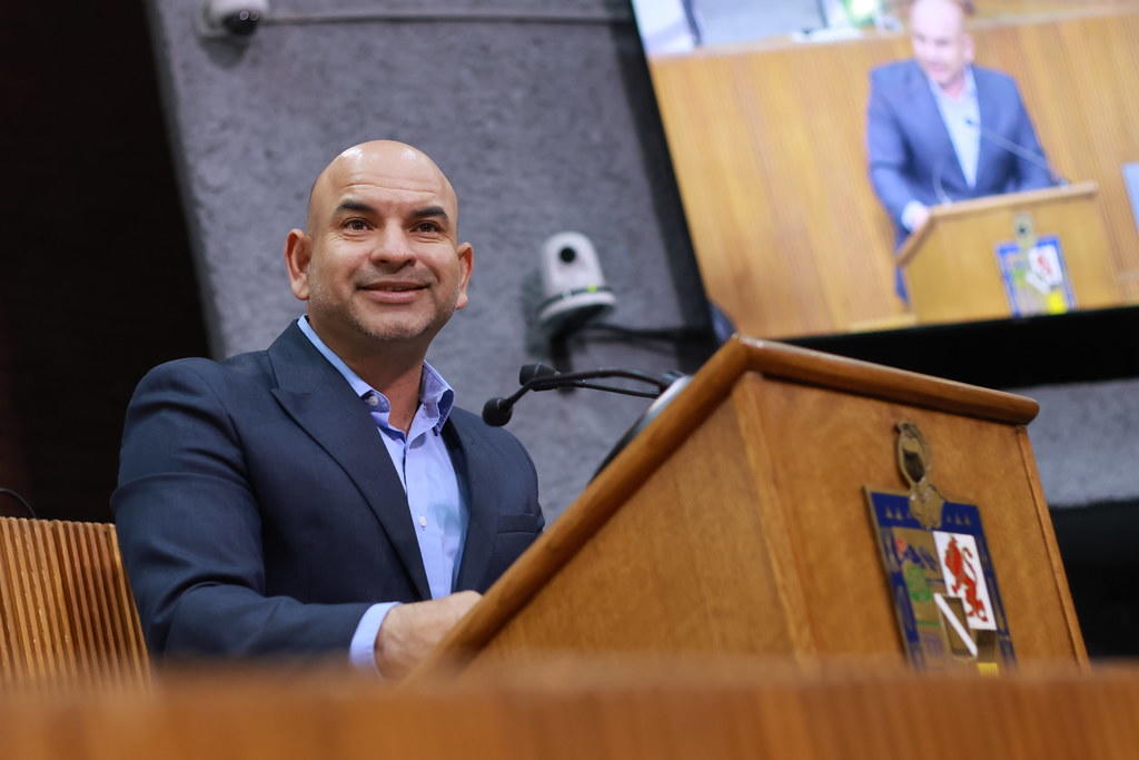 SOLICITA JOSÉ LUIS SANTOS REVISIÓN DE CUOTAS ESCOLARES EN UANL Y CECyTE