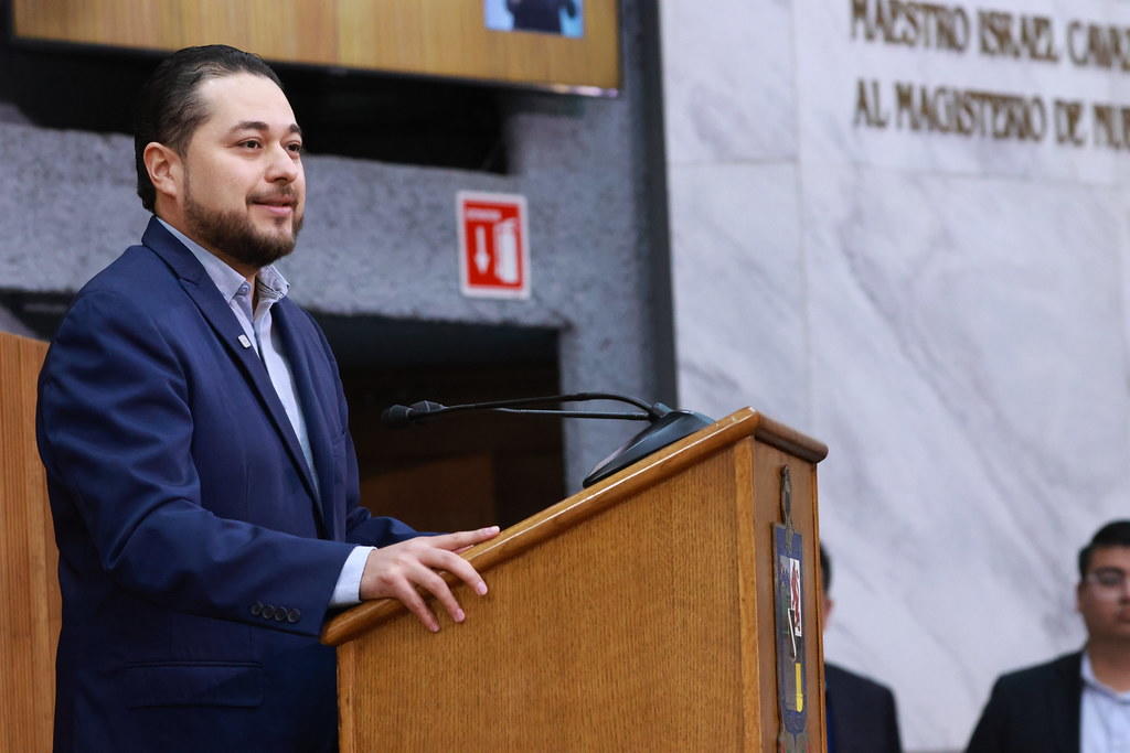 EXHIBE MIGUEL LECHUGA INEFICIENCIA DE CFE Y AYD